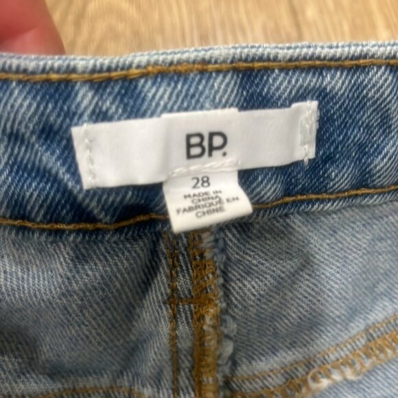 Brand new jean shorts from Never worn. Brand is BP - Picture 2 of 3
